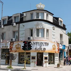 Golden House Apartment